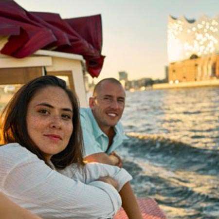 People on a boat trip on the Elbe